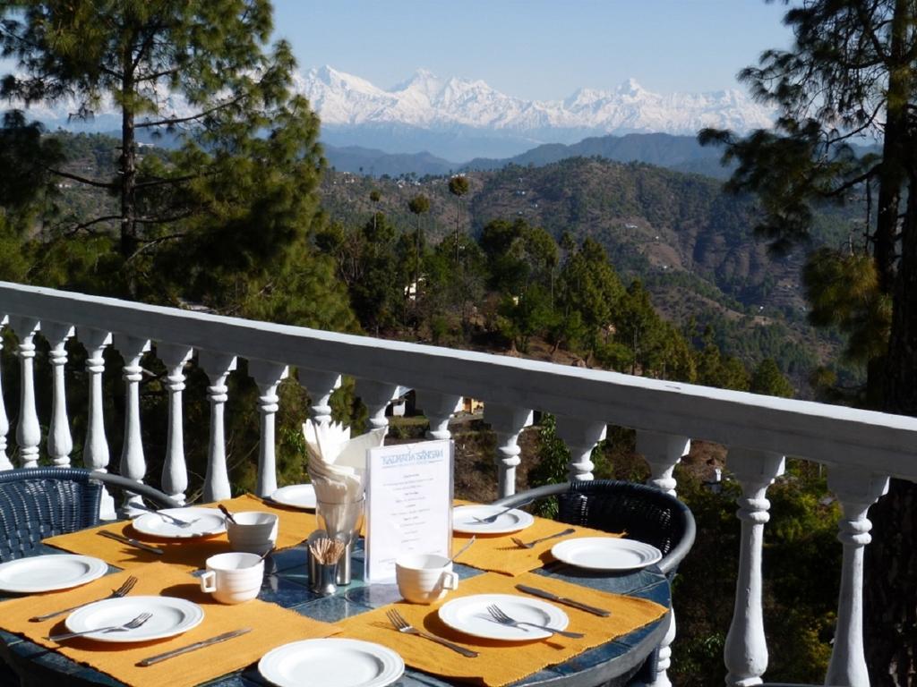Ayurvaid Kalmatia Almora Bagian luar foto